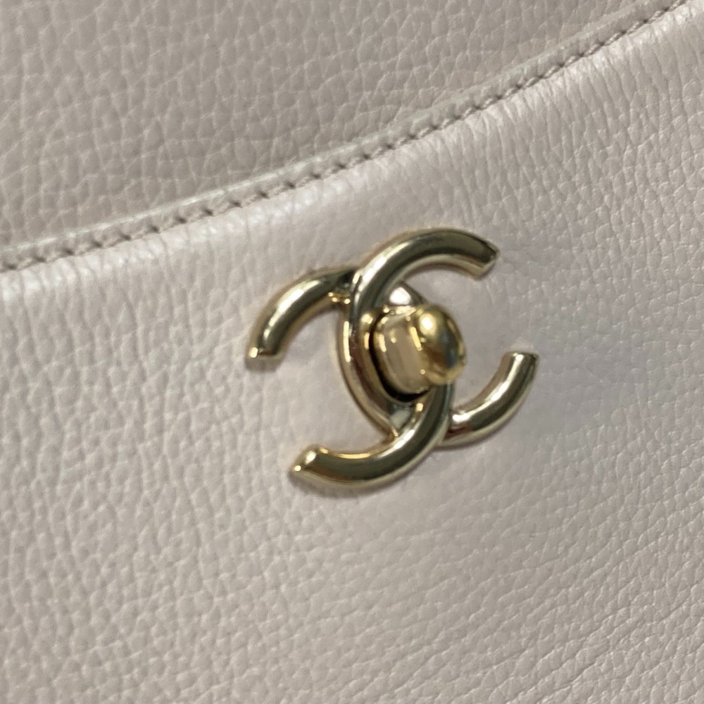 CHANEL CC Mark Bicolor 2WAY Shoulder Bag Beige - Picture 6 of 16